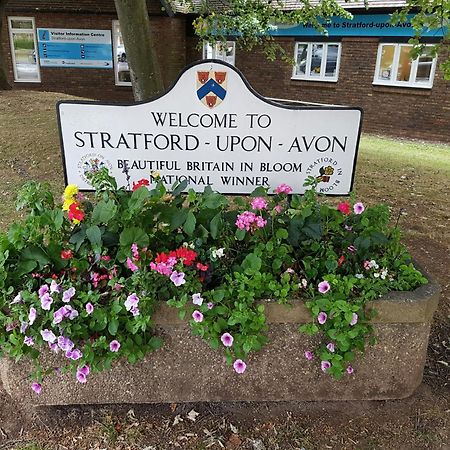 Stratford Upon Avon: 2 Bed Town Centre Apartment, Parking For One Car Екстериор снимка