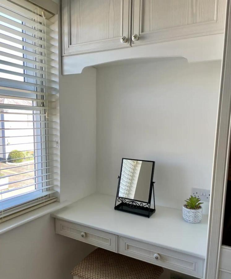 Stratford Upon Avon: 2 Bed Town Centre Apartment, Parking For One Car Екстериор снимка